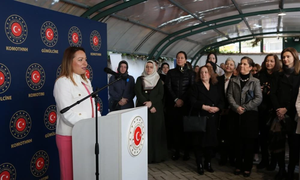 Αθήνα και Άγκυρα έβγαλαν κοινό ανακοινωθέν ενώ το προξενείο στην Κομοτηνή μιλούσε και πάλι για «τουρκική» μειονότητα